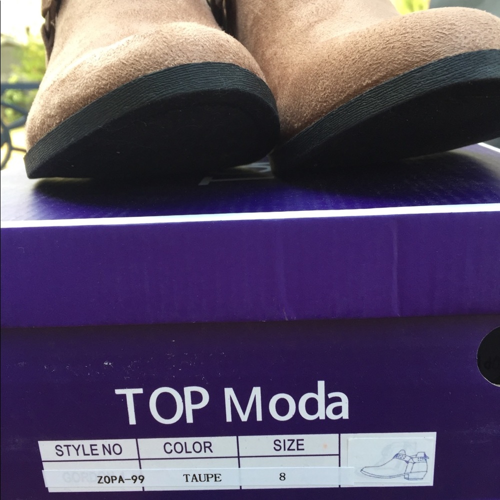 New boots ๐ข - Picture 5 of 5
